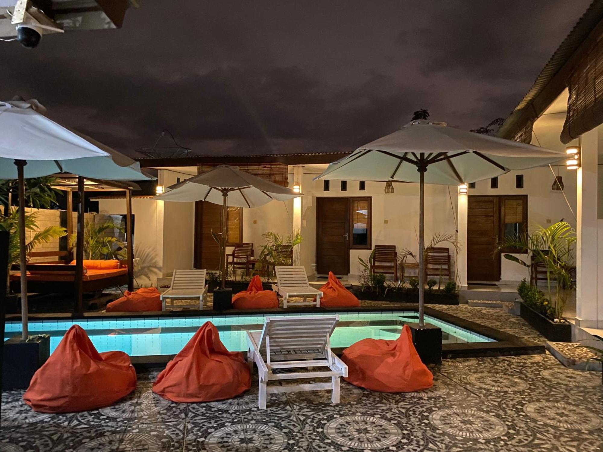 Hotel Cape Rose Gili Trawangan Exterior foto