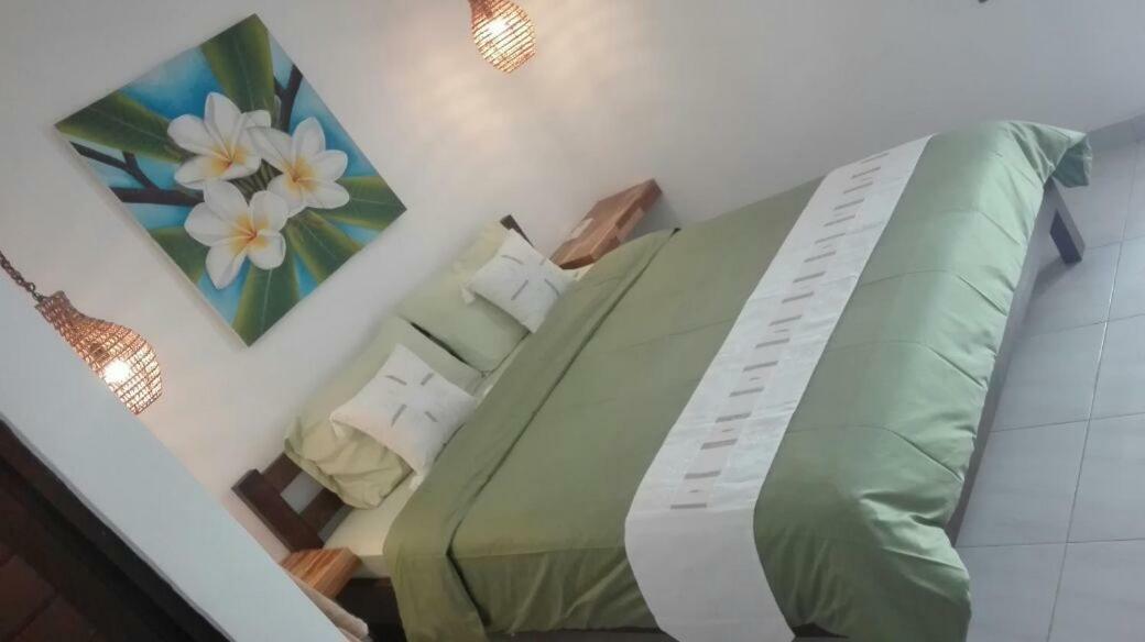 Hotel Cape Rose Gili Trawangan Exterior foto